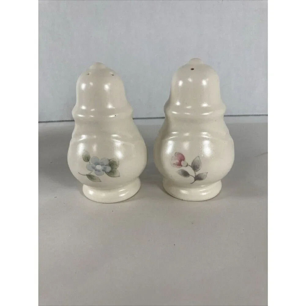 PFALTZGRAFF Stoneware Tea Rose Salt & Pepper Shakers Vtg Cottagecore Grannycore